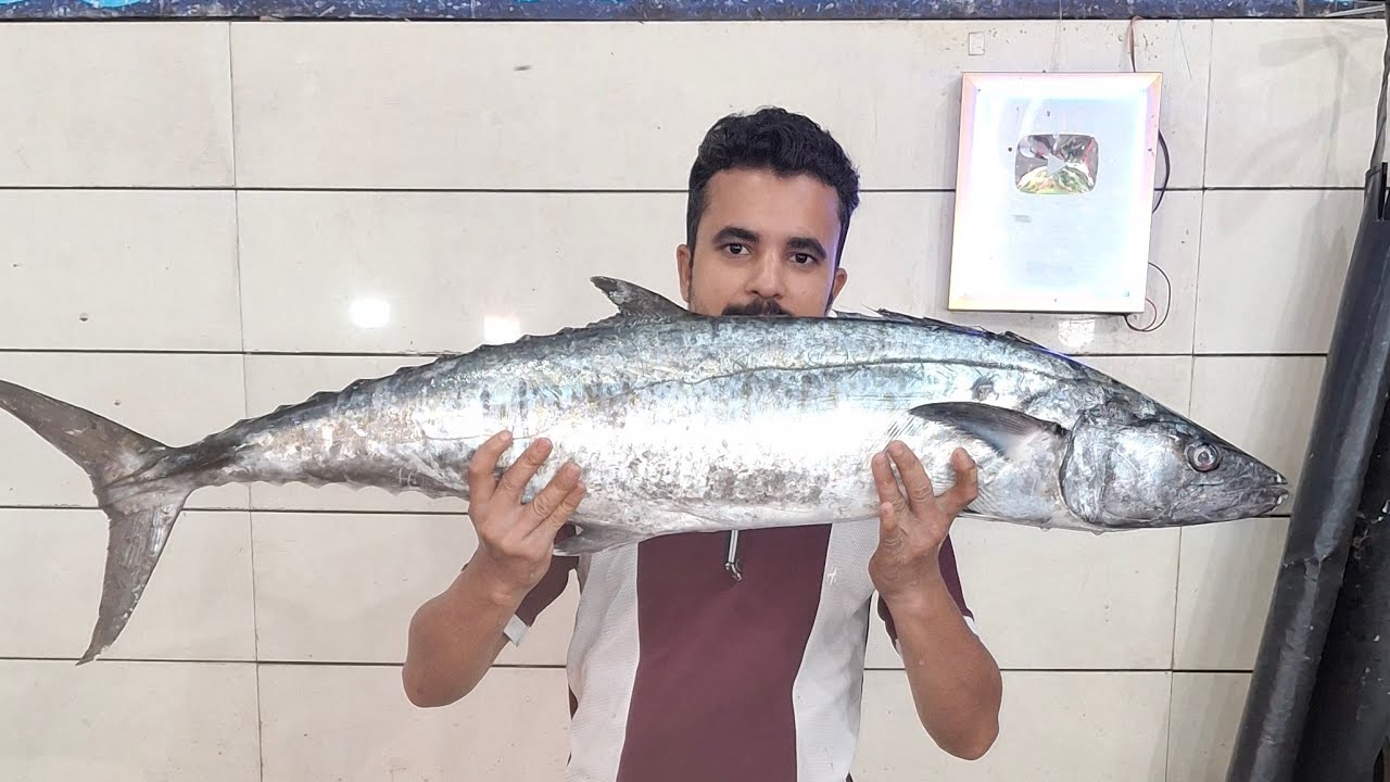 Sonu Khan is live! best fish cutting skills kerala