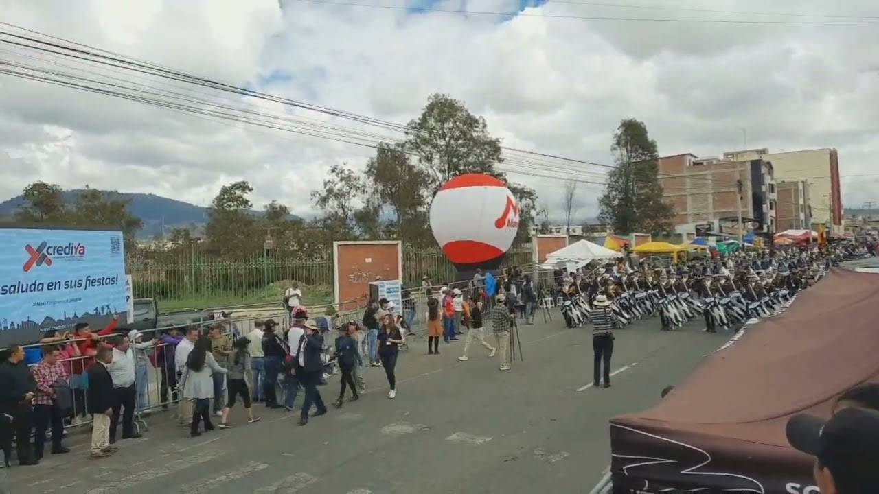 Desfile Civico Riobamba 2024...Fausto Dom. Pagalo.