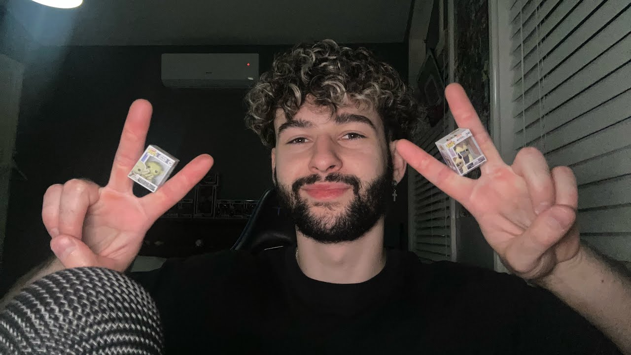MY FIRST EVER ASMR!!!