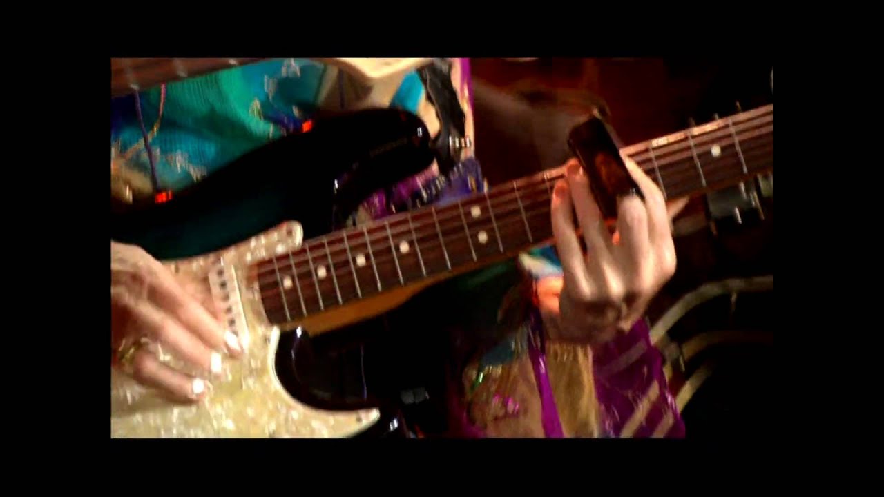 Bonnie Raitt & Friends 