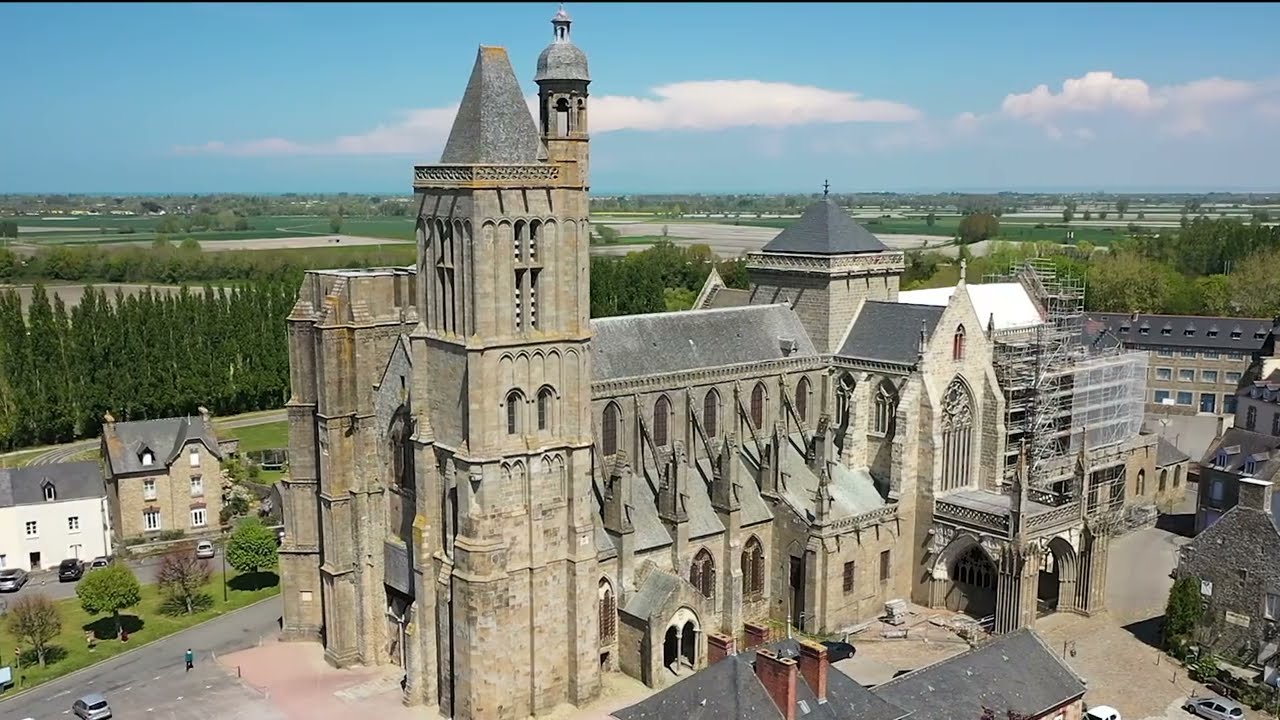 La Cathédrale de Dol: Hommage à Ken Follett