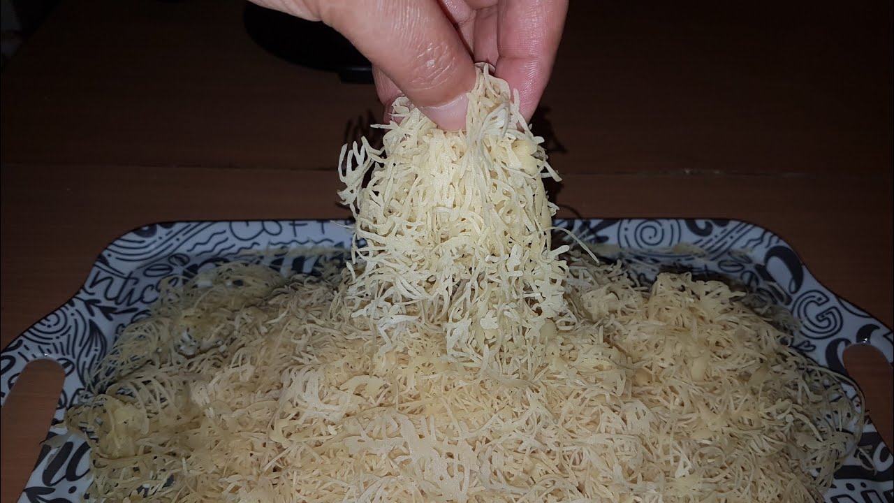 طريقة تحضير عجينة الكنافة الخشنه