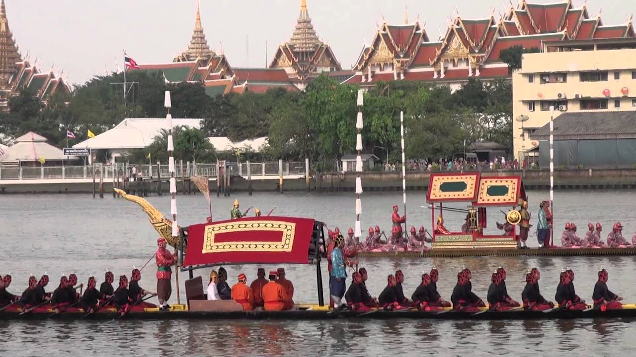 The Royal Barge Procession: Thailand 2012 full dress rehearsal (Full Length)