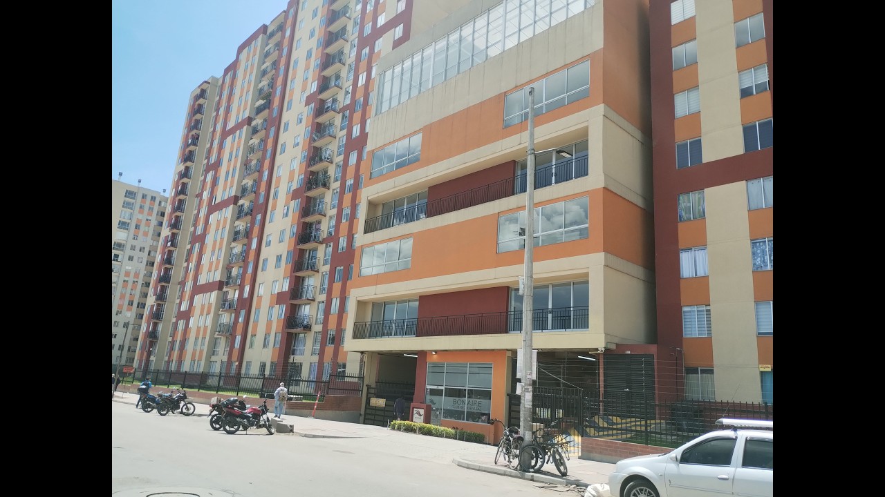 VENTA APTO FONTIBÓN $210MM
