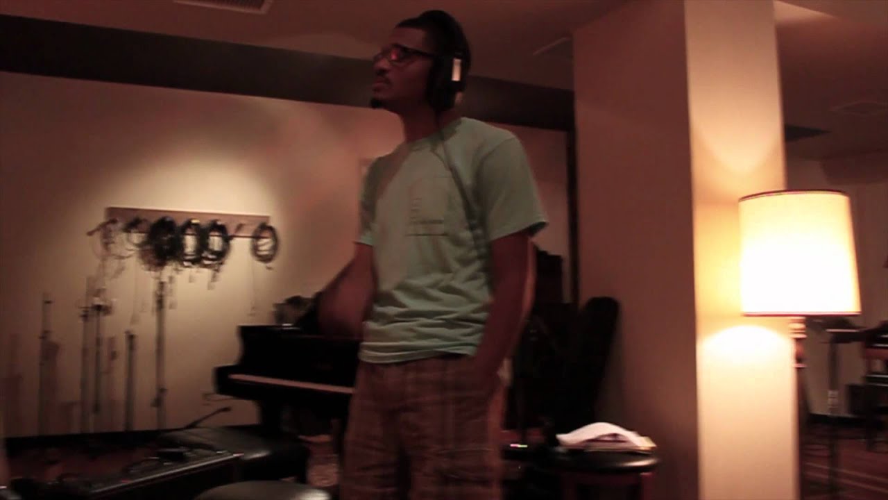 Christon Gray - Body Art (the making of Autumn Leaves)