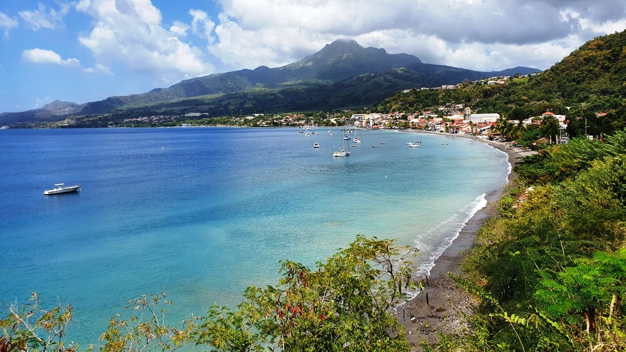 Caribbean vacations. Martinique - guided island tour