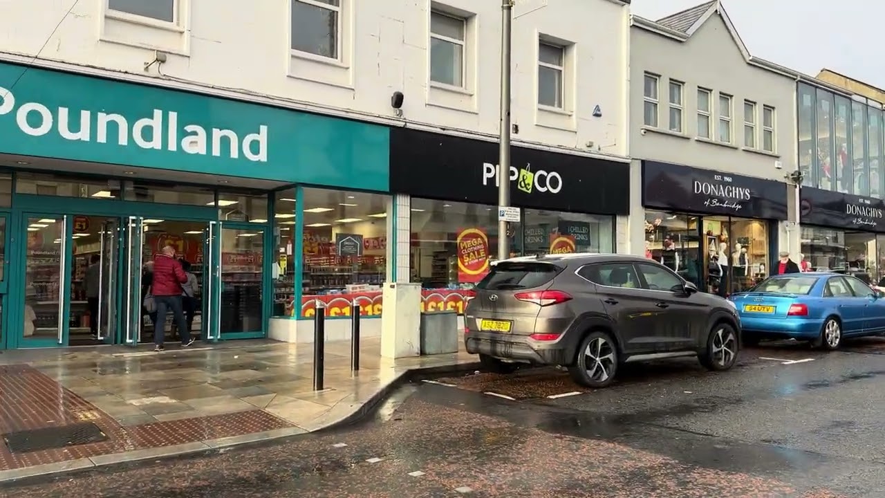 SNOW in BANBRIDGE TOWN in NORTHERN IRELAND❄️4K (60fps)
