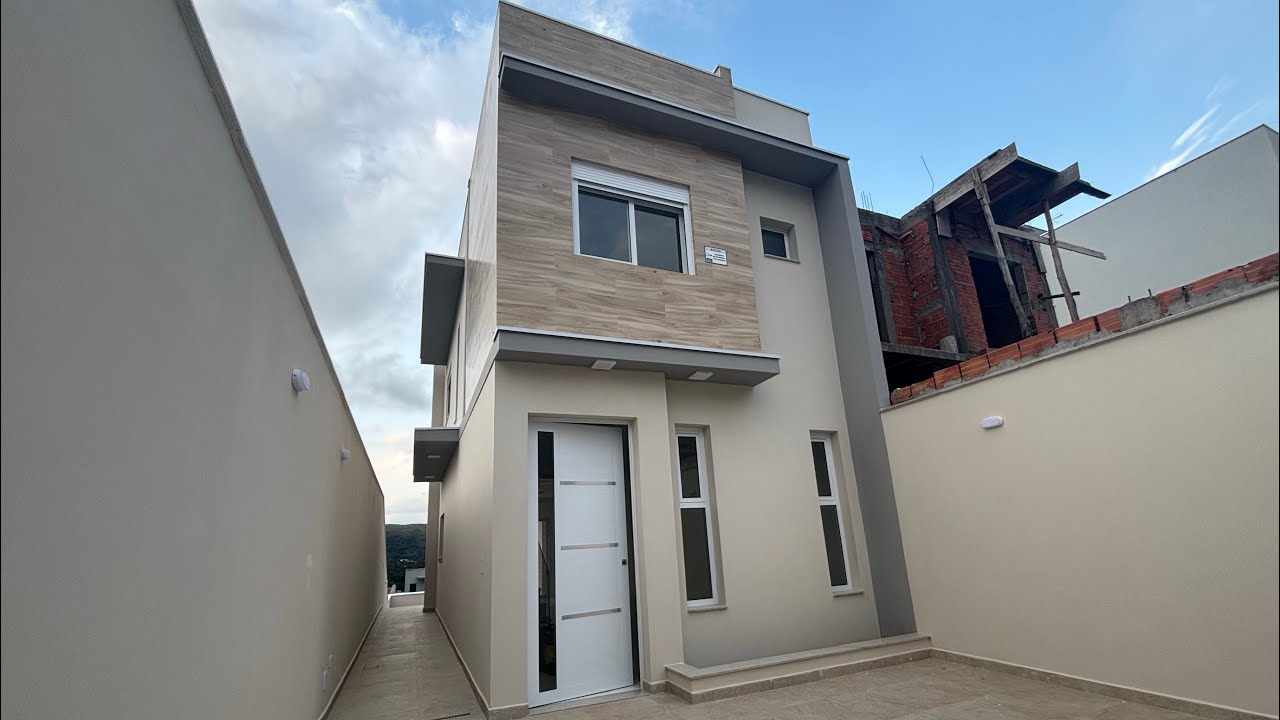 Lindo sobrado no Jardim Europa em Caieiras ! Para venda !
