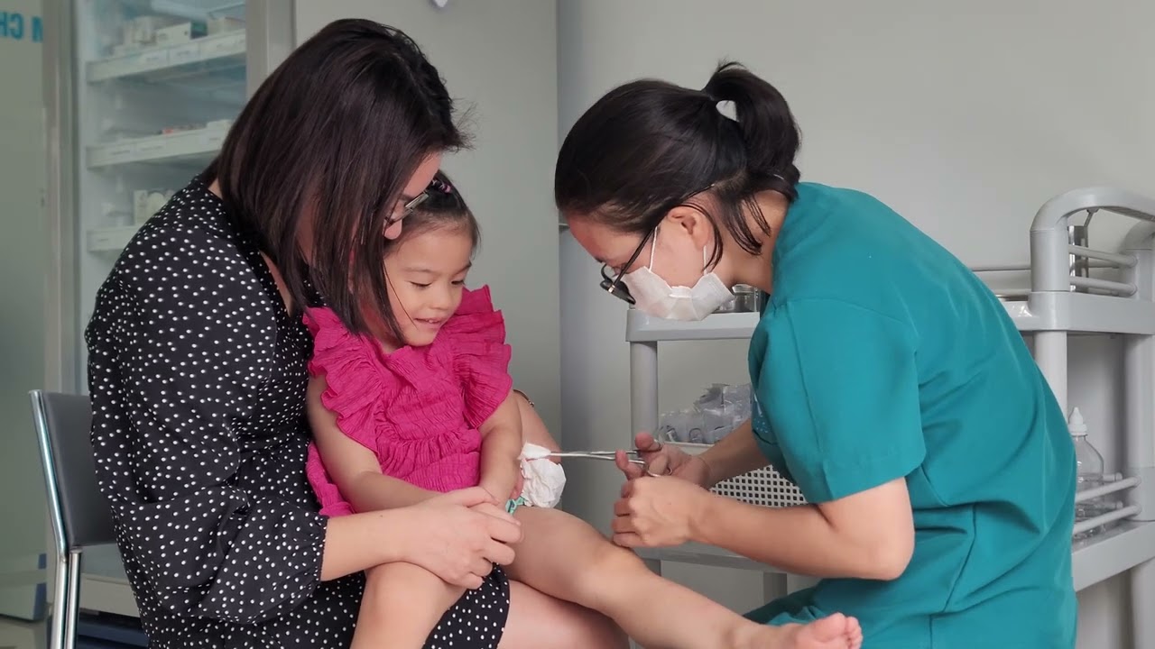 Diệp Anh đi tiêm chủng 💉 vaccine tại #Hanoi