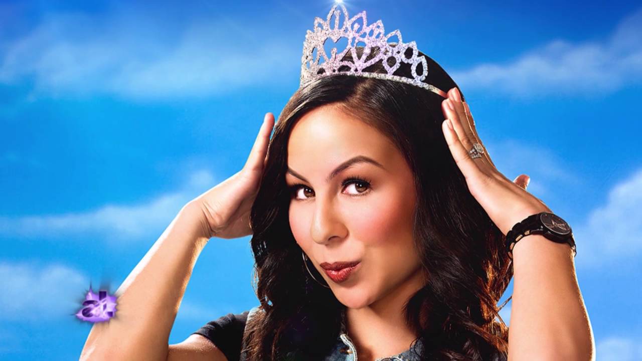 Anjelah Johnson - From NFL Cheerleader to the TV Actress | American Latino