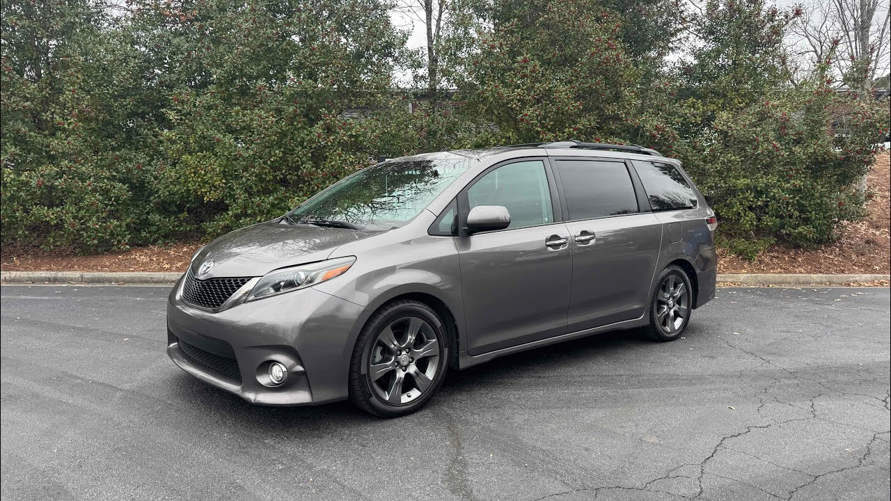 Toyota Sienna SE Premium 2016 года выпуска - пробег 130 000 миль.