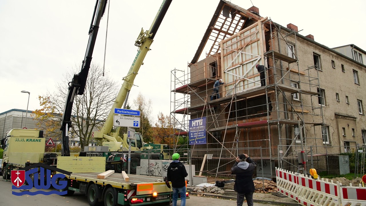 Bergung des Wandreliefs 