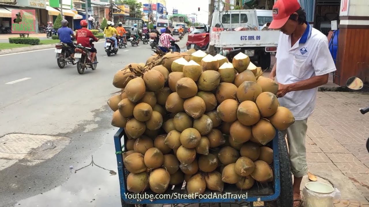 Coconut Cutting Skill - Street Food Vietnam 2018