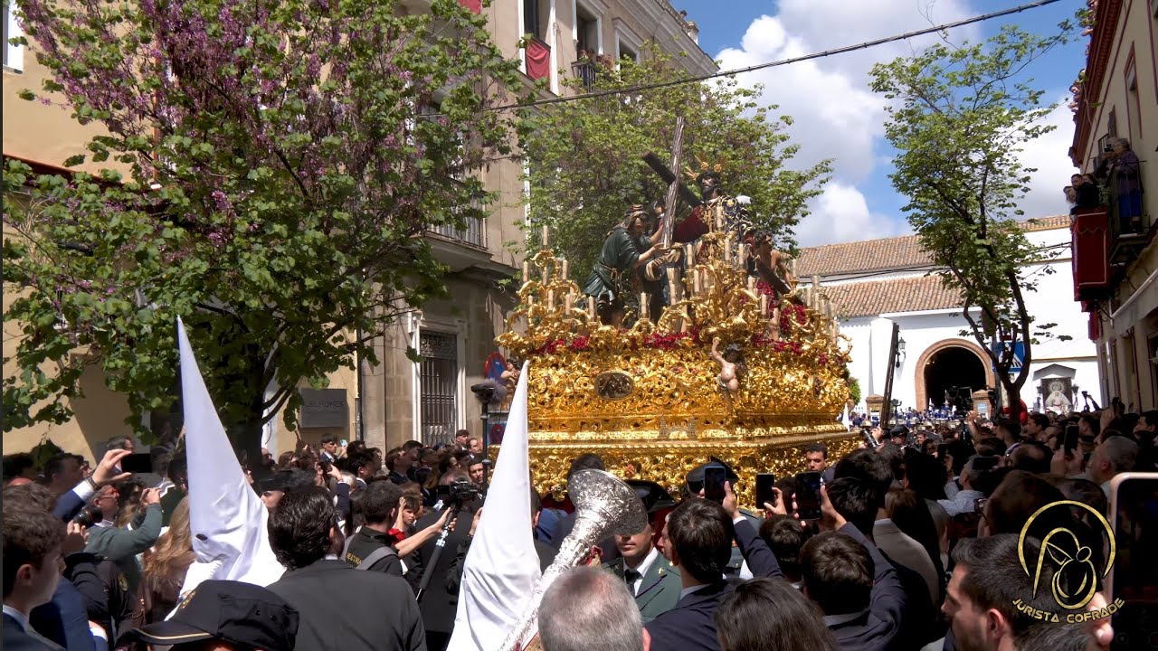 Salida de Nuestro Padre Jesús de la Victoria (Hermandad de la Paz) - Domingo de Ramos 2025 Sevilla
