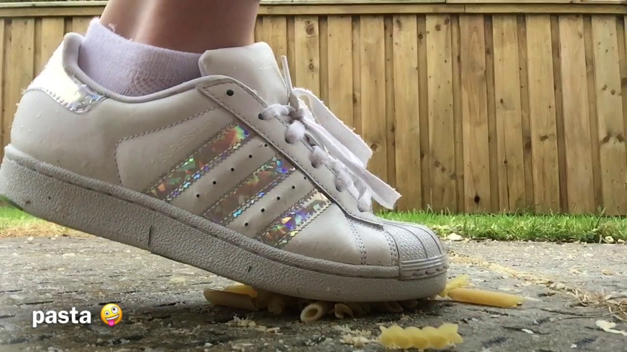 Foot crushing asmr x 🤩