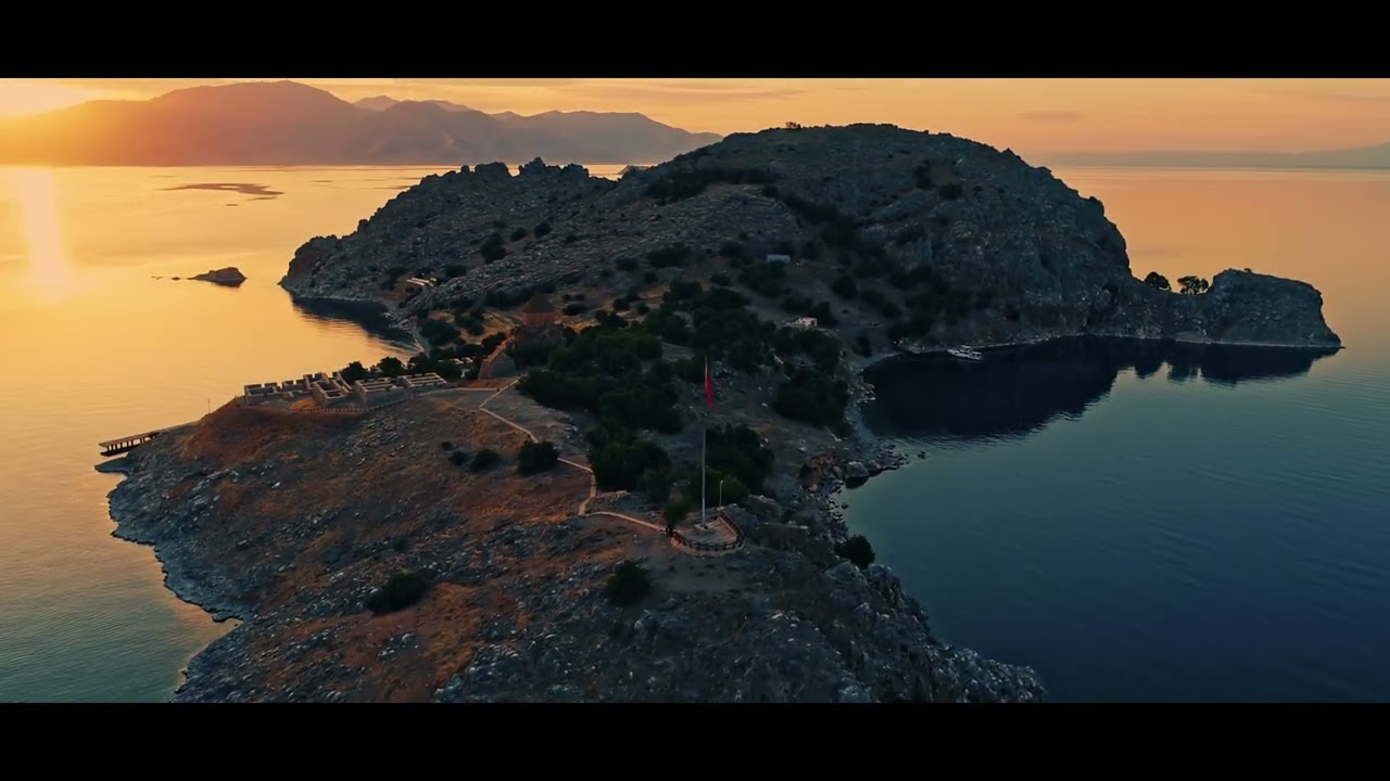 TÜRKİYE'DEN PENCERELER / WINDOWS FROM TURKEY (4K)