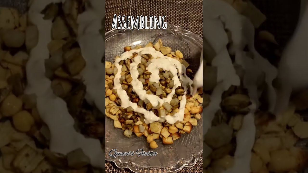 Roasted eggplant & potatoe fatteh with tahini sauce! Delicious recipe in the description box!