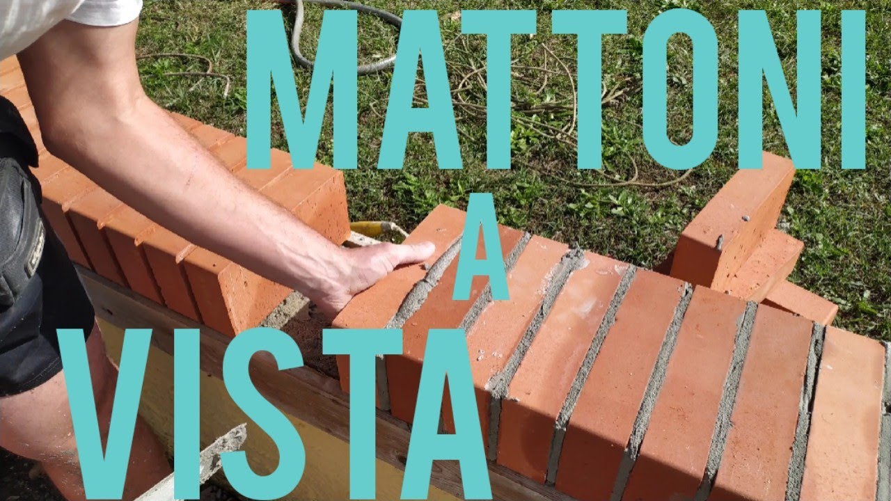 Murare mattoni a vista - Accoltellato di mattoni su muro esterno