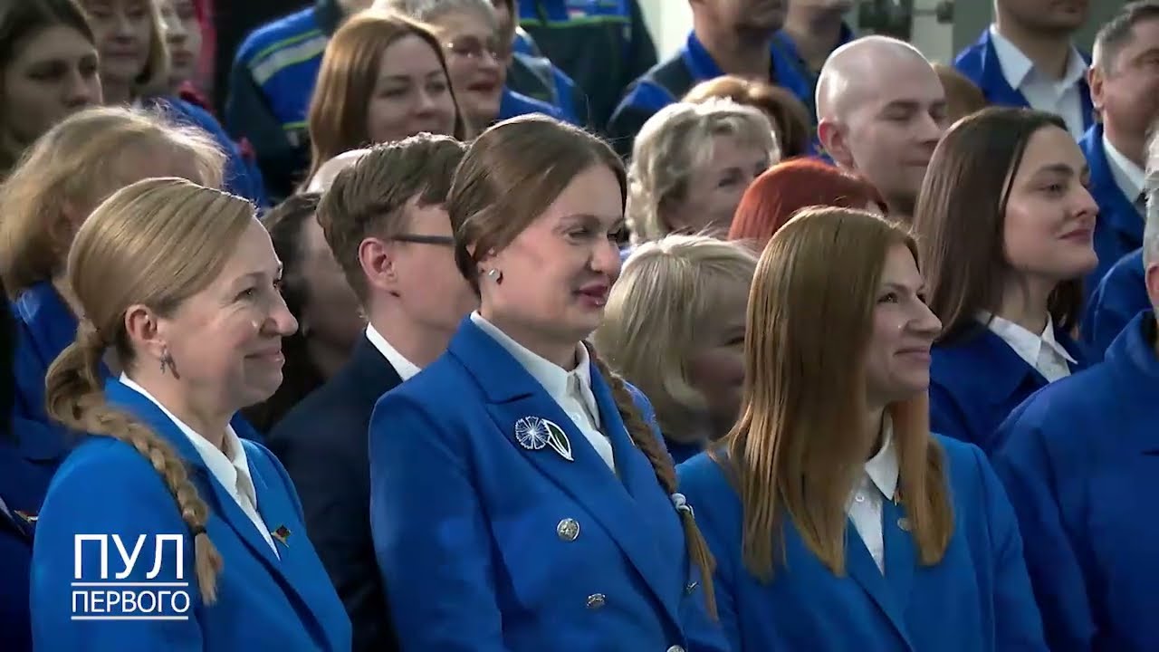 Бьюти-лайфхак от Лукашенко : лучшее средство для красоты - лопата в руки и чистить снег: