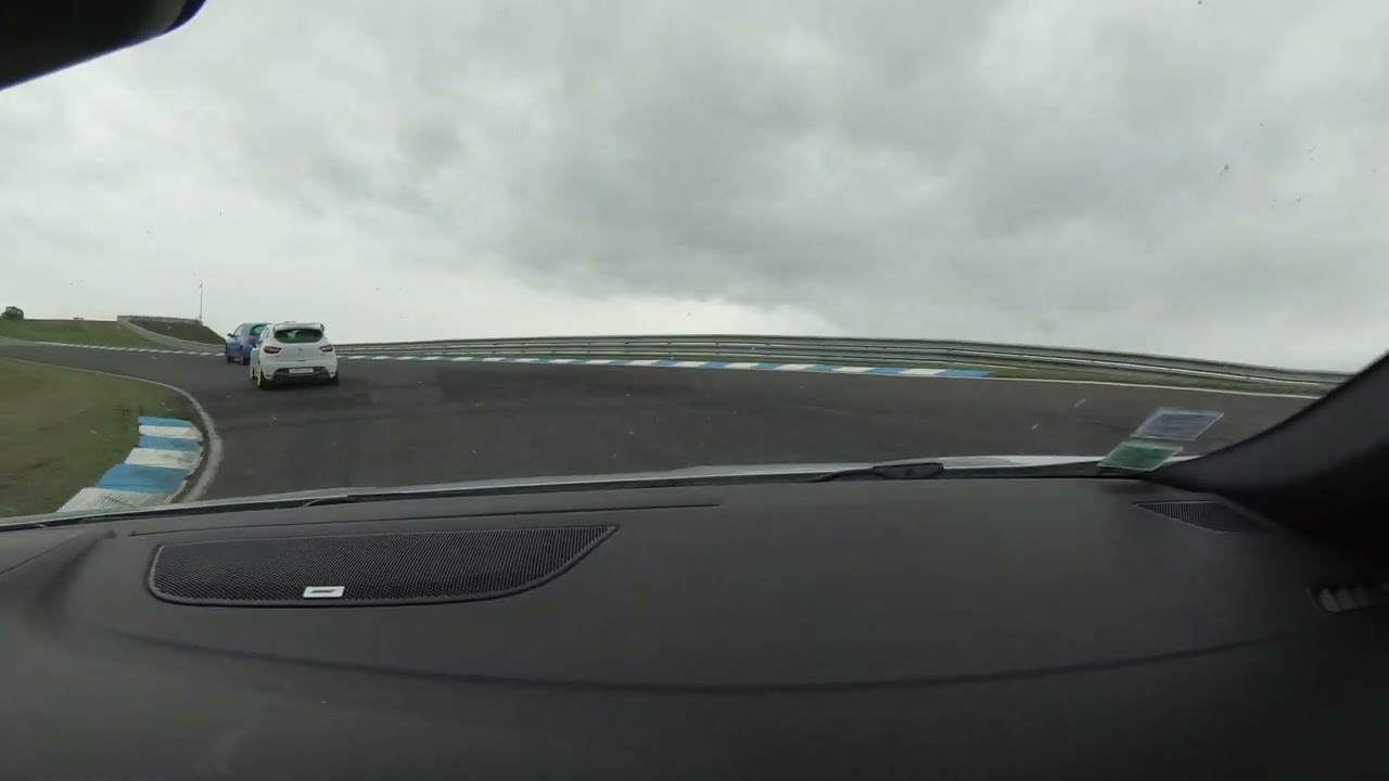 Mas du clos Mégane R26r vs clio cup vs Mégane 4rs trophy