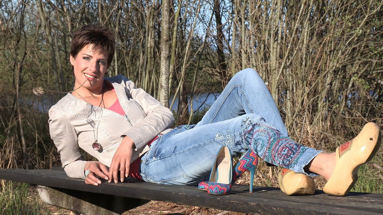 Tutorial: Lopen op hoge hakken in een aantal stappen