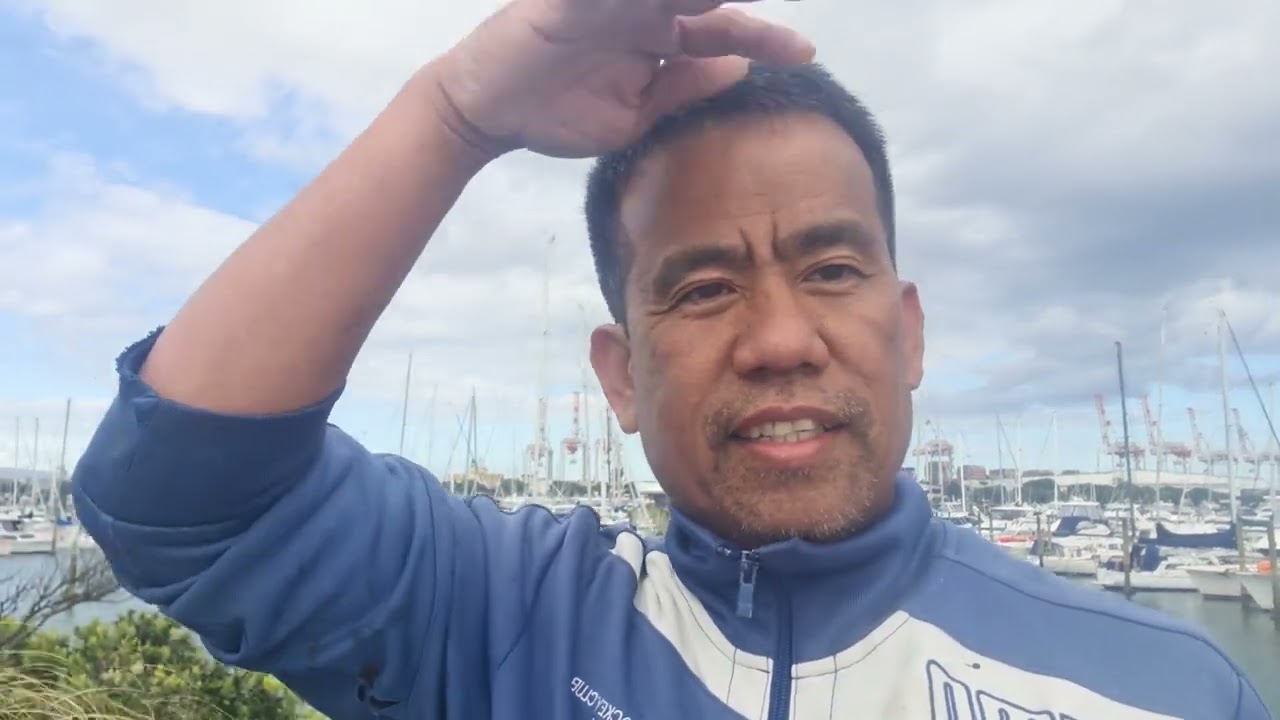 Ruck fishing in sulfur point marina NZ