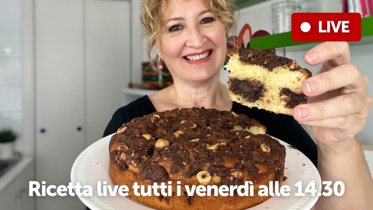 Cioccolato o mirtilli? Torta doppio strato 🤩