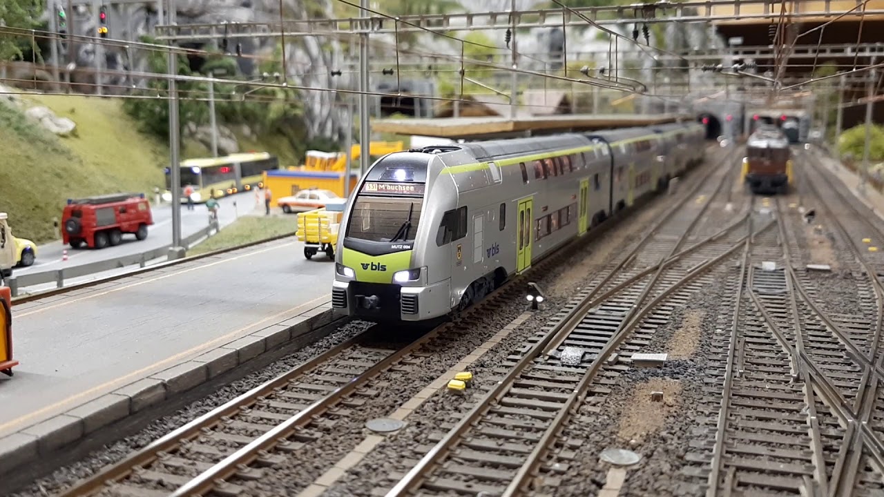 Zugfahrten mit Bügel an funktionierender Fahrleitung