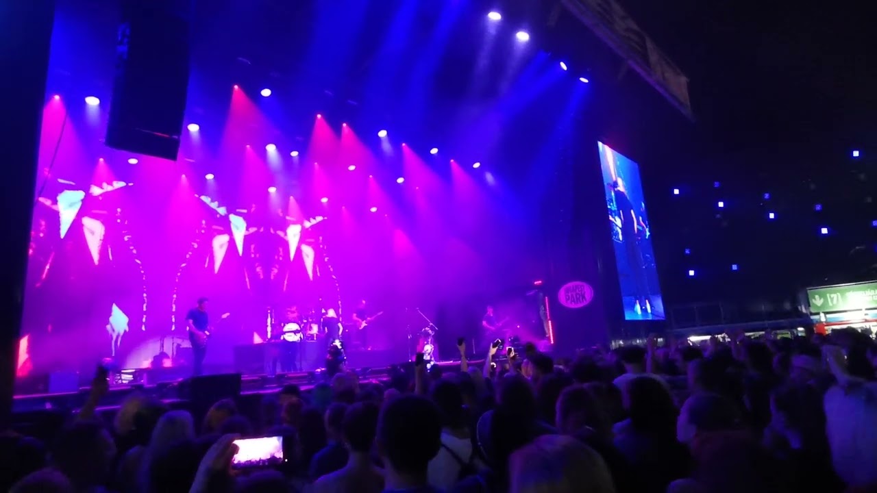 Esti Kornél - Éjszaka van (2023.07.06. Budapest Park)