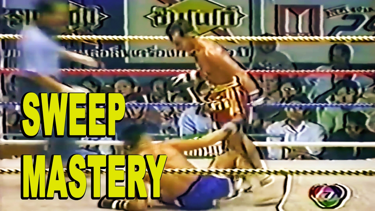 Burklerk's Epic Sweep Display | Muay Thai Mastery