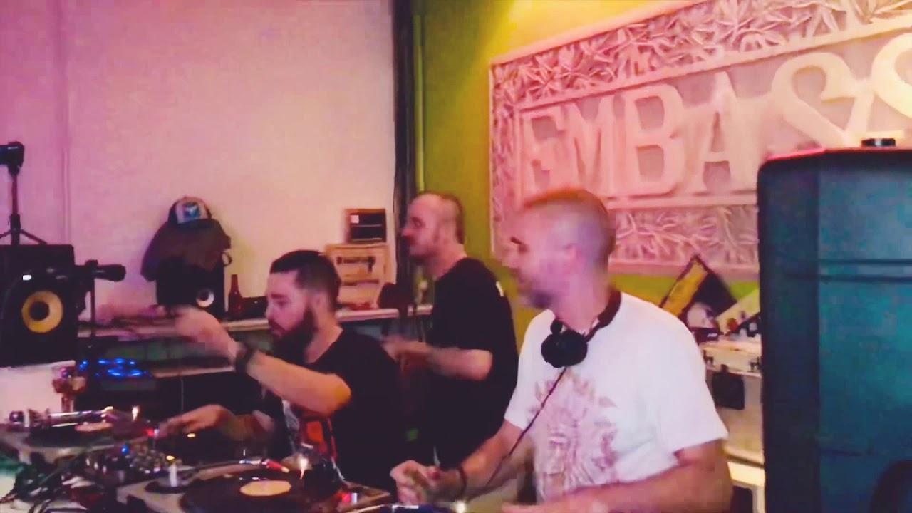 Perros Viejos (DJ’s Devil At Work, No Border y David Traya) @ Noche de Bambas Rotas - Sala Embassy