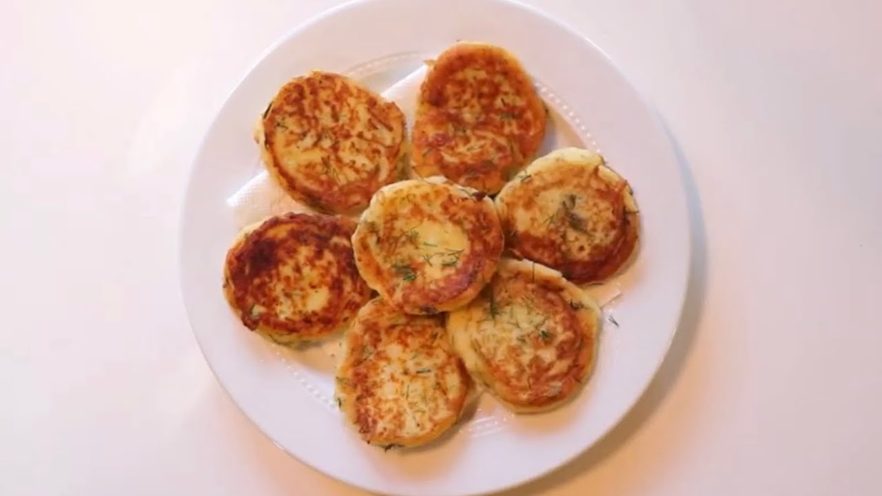 How to make Potato Pancakes and Red Cabbage Salad | Vegetarian
