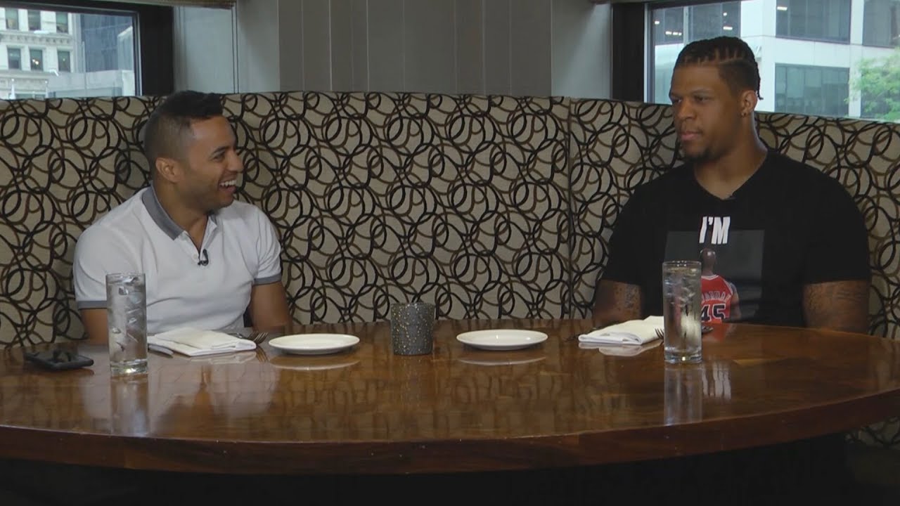 A Trip to Michael Jordan's Steakhouse With Chicago Bears DE Roy Robertson-Harris | Stadium