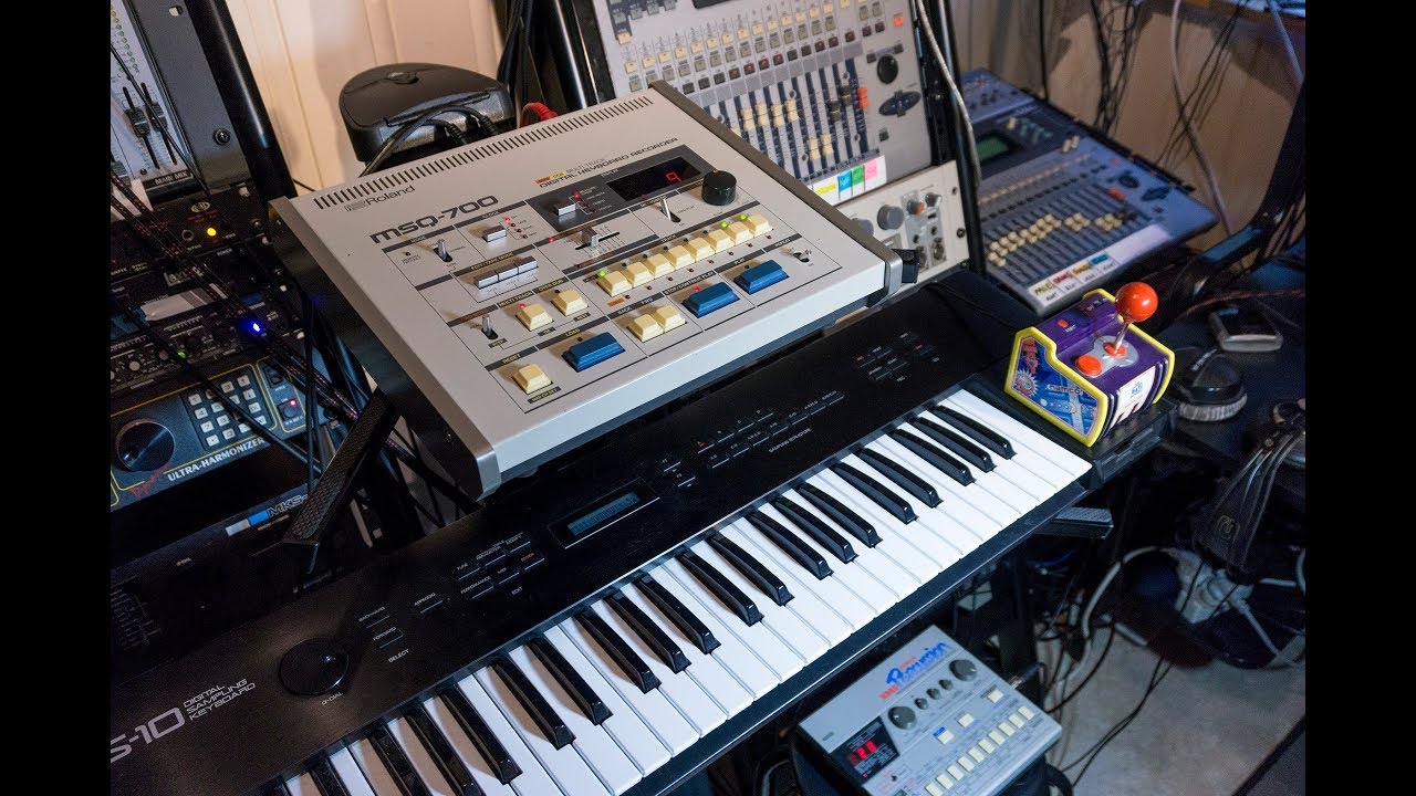 Roland MSQ-700 sequencer - Fast and Fun