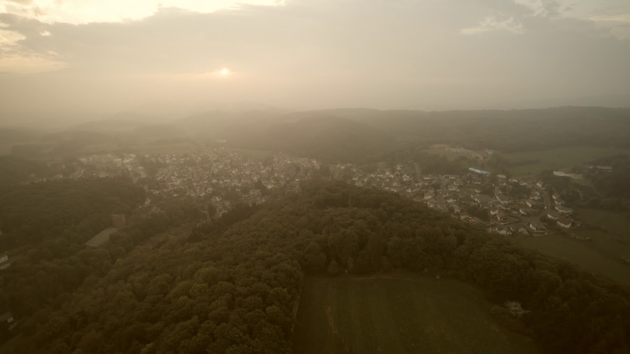 Sonnenaufgang über Schönbach im Westerwald (p720)