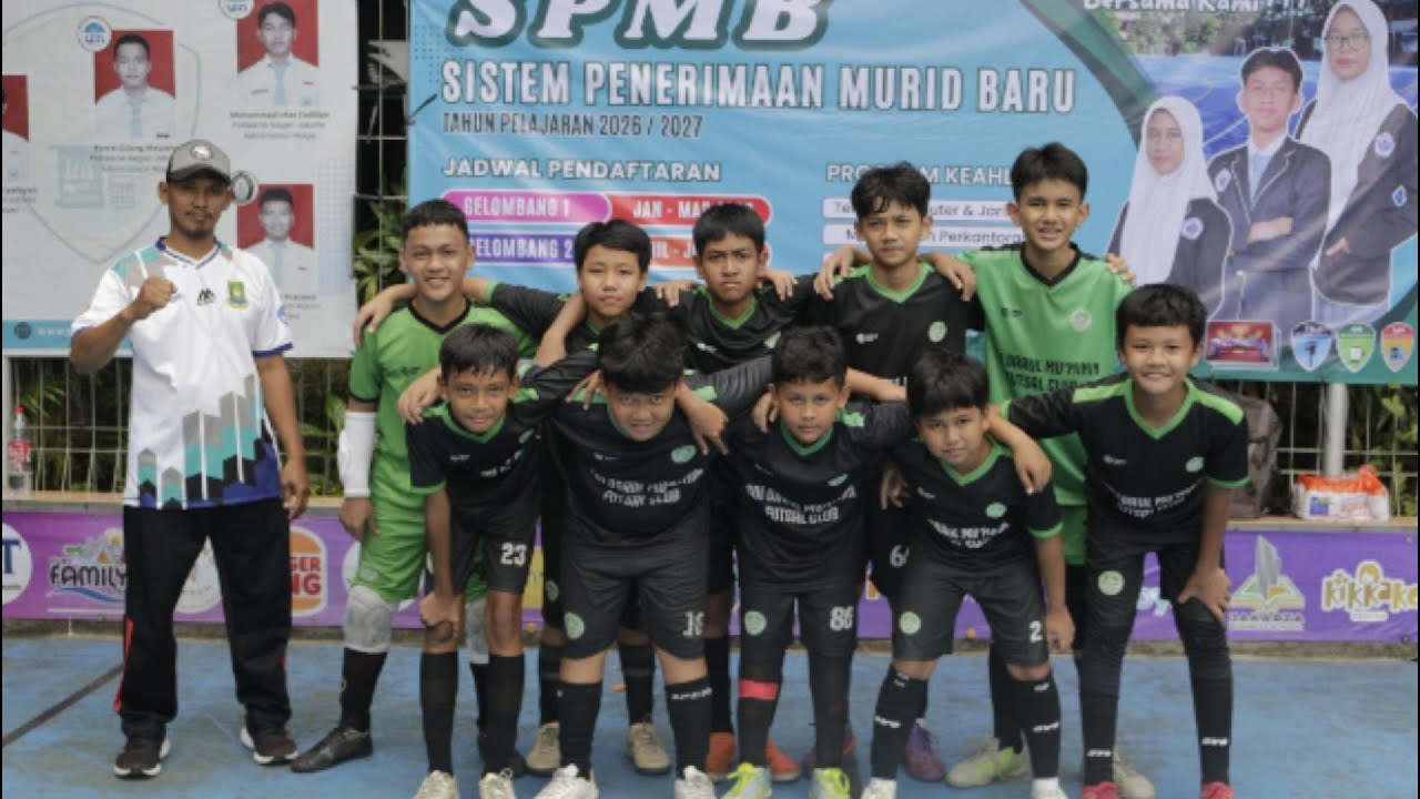 Pertandingan Futsal SDI DARUL MU'MININ VS SDN PET-SEL 03 (B) - FINAL