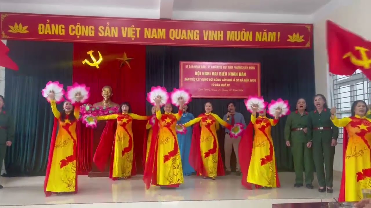 Việt Nam ơi mùa xuân đến rồi.Biểu  diễn TDP9p phường Kiến Hưng 