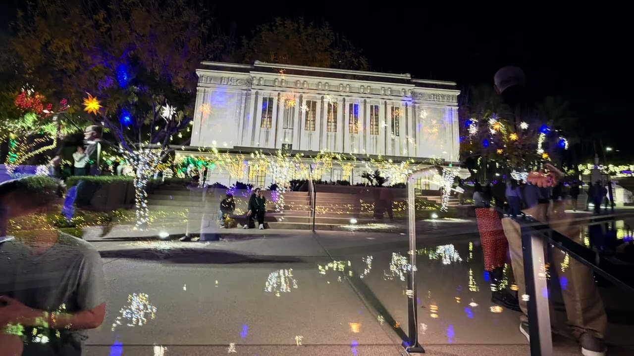 Mormon temple alights 12272026
