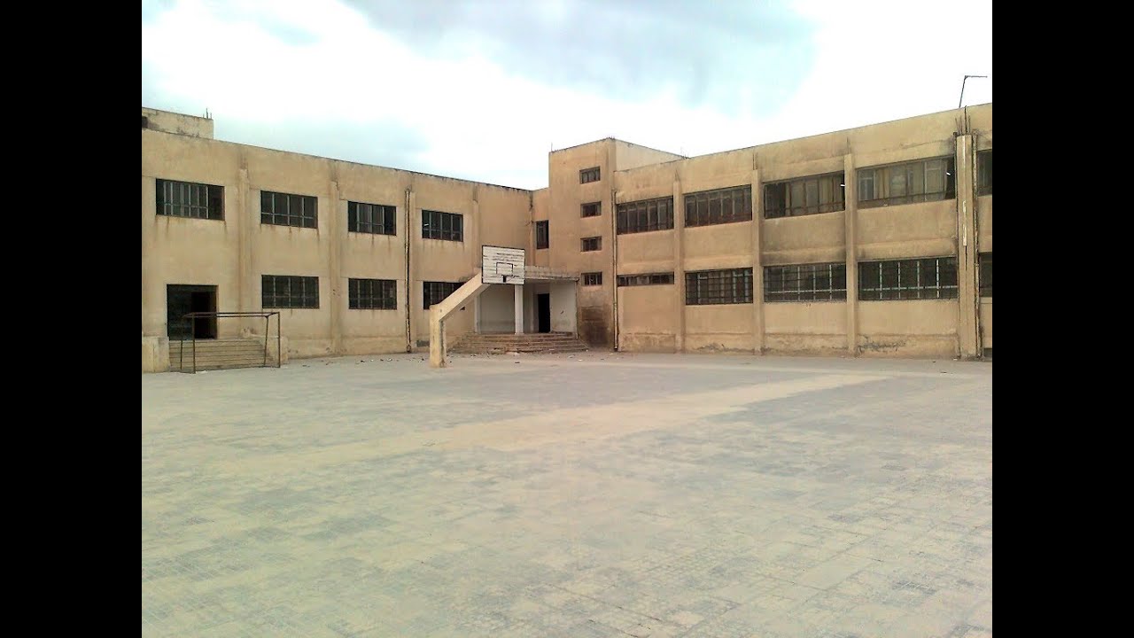 مدارس دير الزور بلا أسوار أو مرافق خدمية