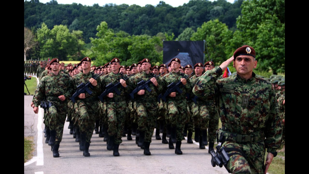 Svečanost uručenja zastava 63. padobranskoj brigadi i 72. brigadi za specijalne operacije, Takovo