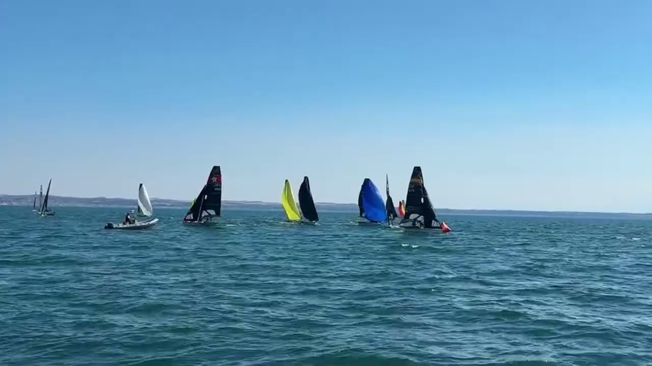 mark rounding - C race Yellow fleet