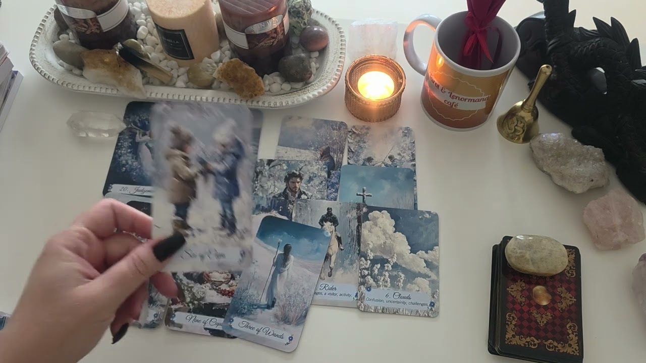 💖 DA LI OSOBA ,DO KOJE TI JE STALO, MISLI NA TEBE? Želi li te,sta ce uraditi?💖Tarot čitanje