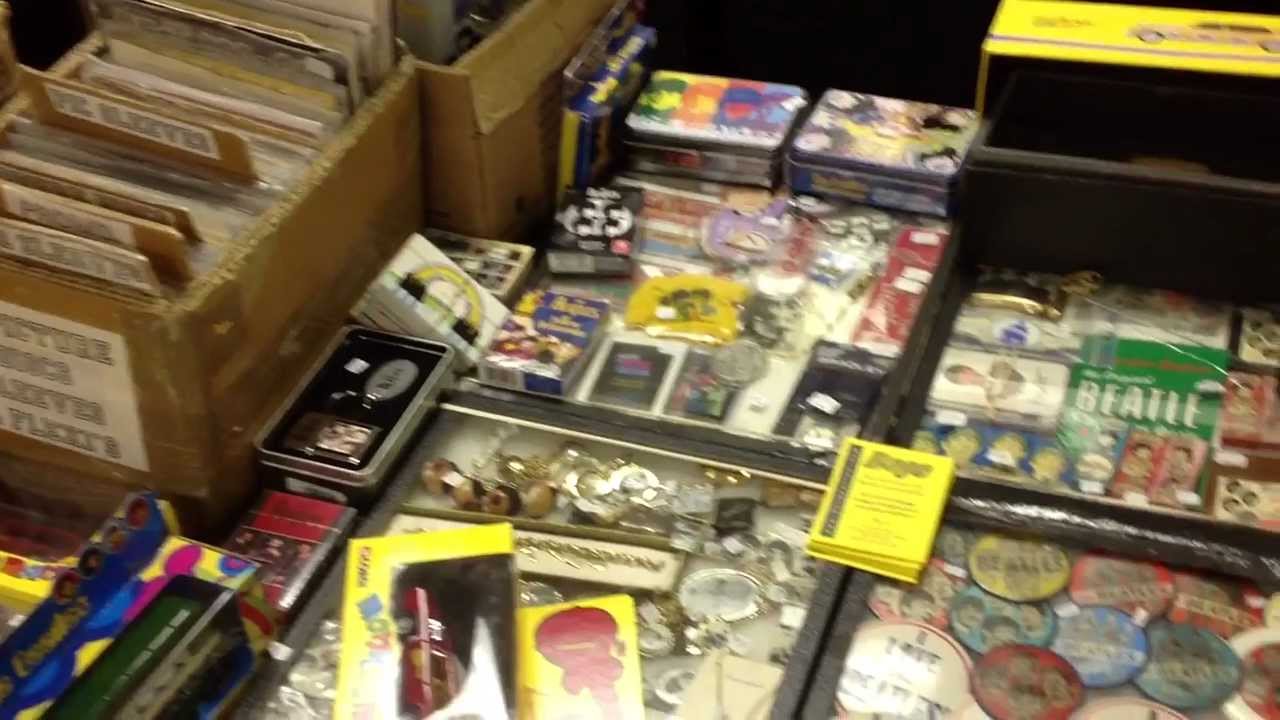 Bojo's Beatles Memorabilia at the 2012 NJ Beatlefest [HD]