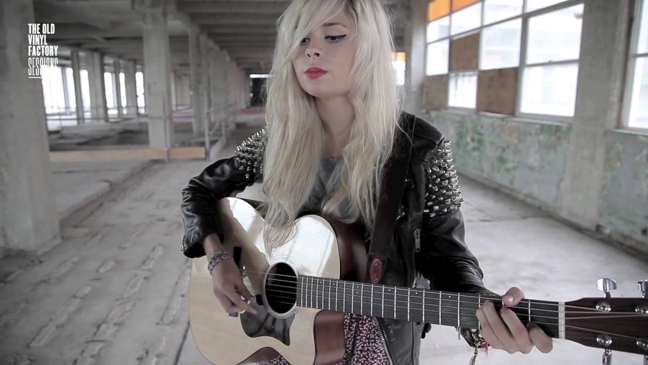 Nina Nesbitt -- Jessica (The Old Vinyl Factory Sessions)