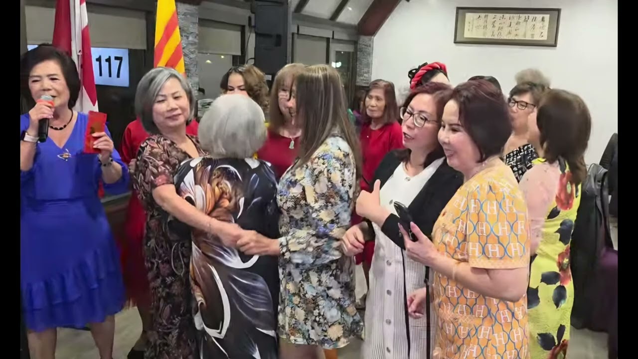 Hình Tiệc Tất Niên P3