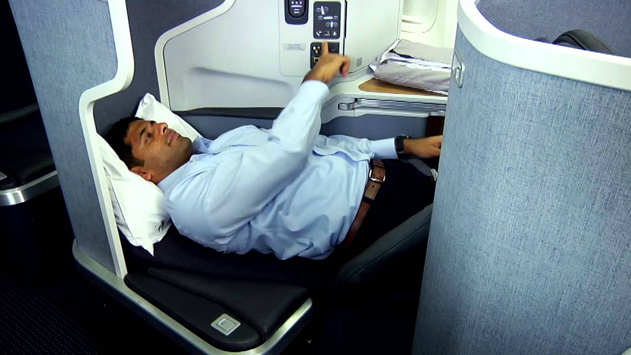 Место бизнес-класса Boeing 777-300 American Airlines