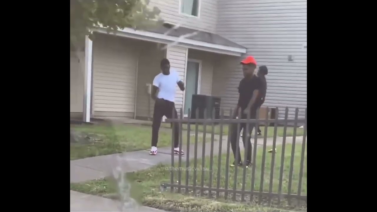 Dancing to the ice cream truck music in the hood
