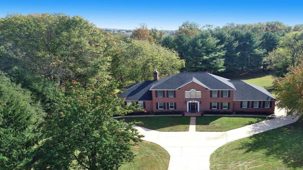 507 COUNTRY WALK, BEL AIR, MD Presented by Denise Kenney.