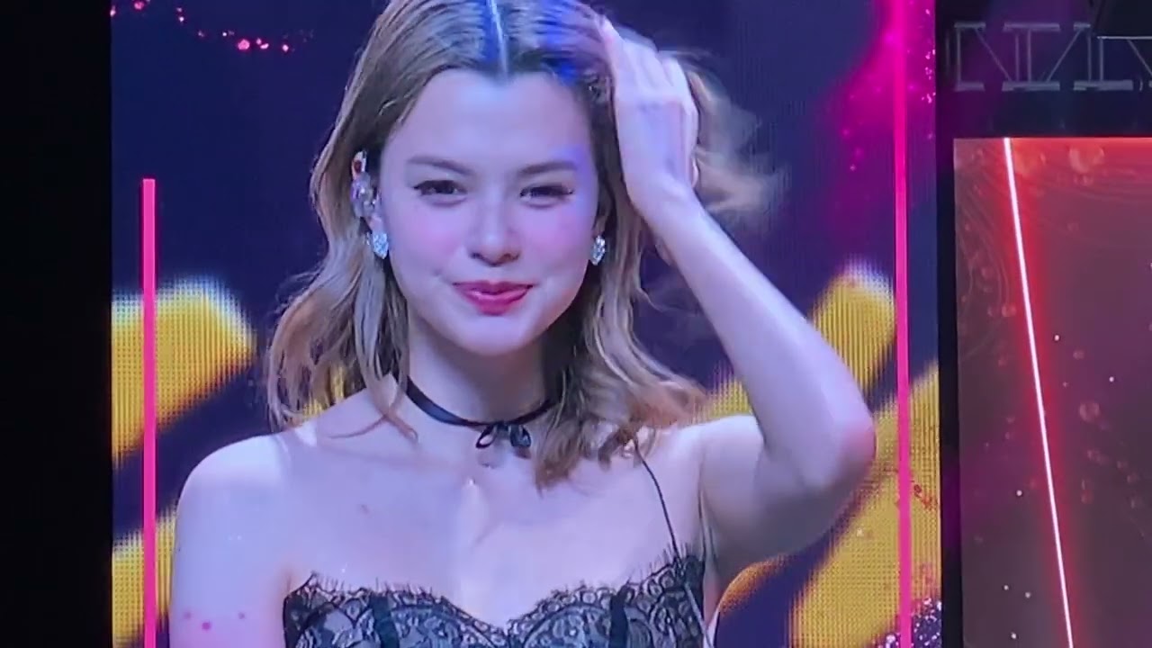 Freen and Becky in the Philippines ( Araneta Coliseum) - Q & A (full)