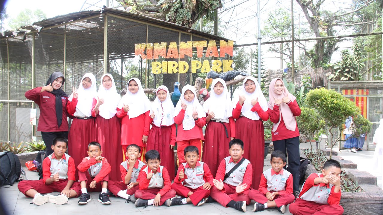 Kunjungan Ke Bukittinggi dalam materi Keanekaragaman Fauna di Indonesia